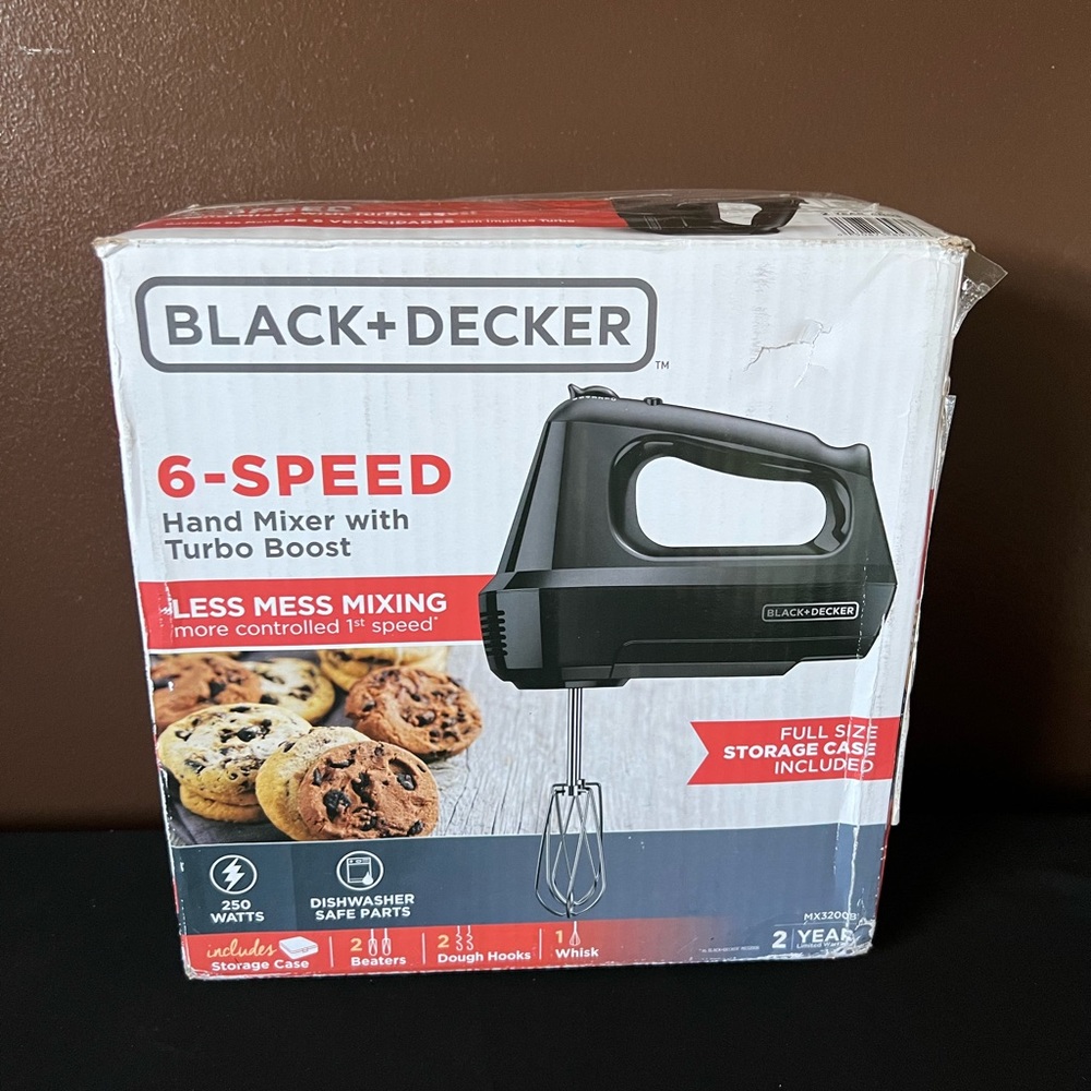 BLACK+DECKER 6-Speed Hand Mixer with 5 Attachments & Storage Case, MX3200B